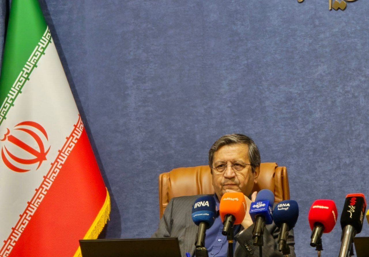 پایداری برابر جنگ روانی و تلاش آمریکا برای تحریک انتظارات تورمی