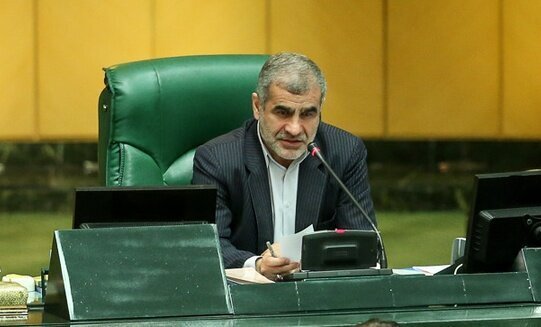 نیکزاد: نفت ایران غنیمت آمریکا نیست/ تسلط بر ونزویلا، عربستان و ایران به‌معنای در اختیار گرفتن بخش قابل‌توجهی از ذخایر نفت جهان است