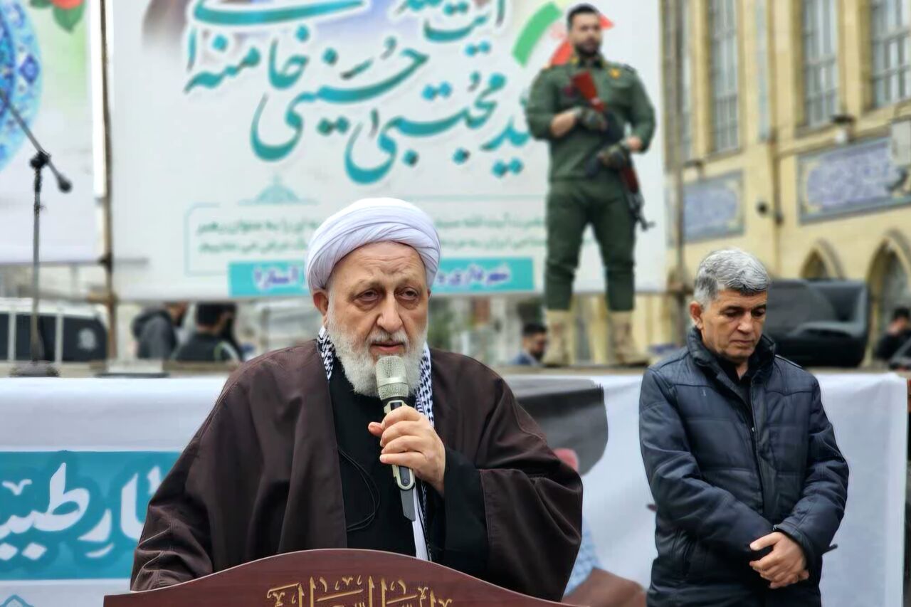 امام جمعه آستارا: تحریم‌های آمریکا نماد تروریسم اقتصادی است