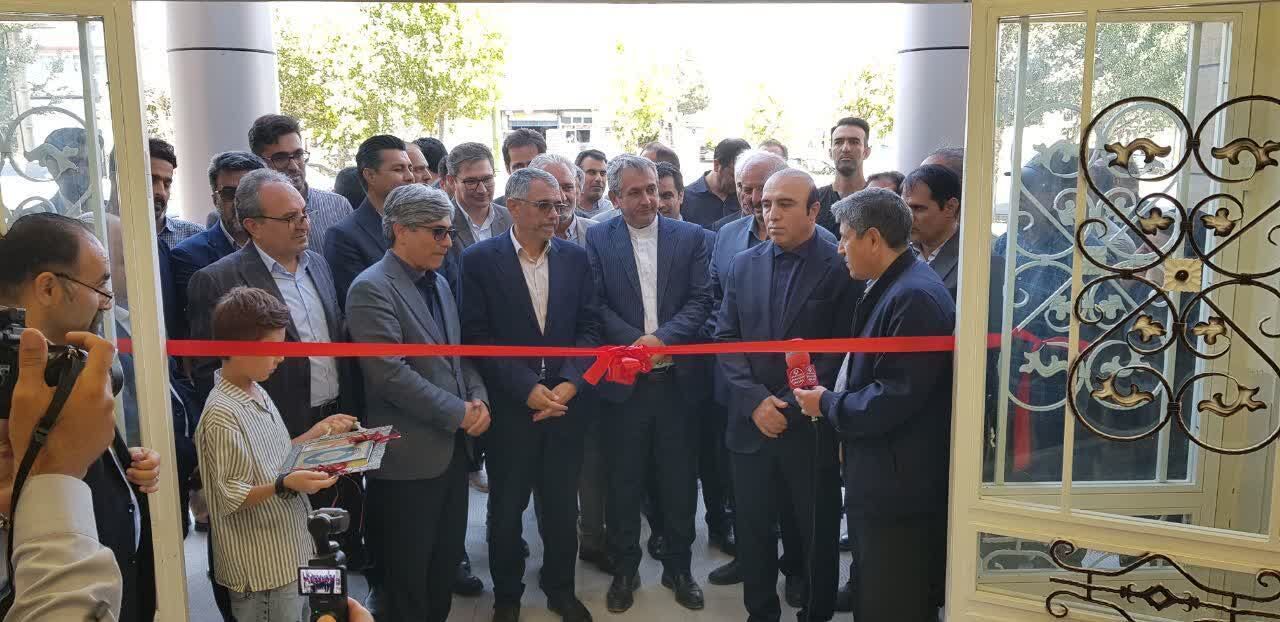 ۶۰ طرح عمرانی و اقتصادی در شهرستان نیر افتتاح و کلنگ‌زنی شد
‌