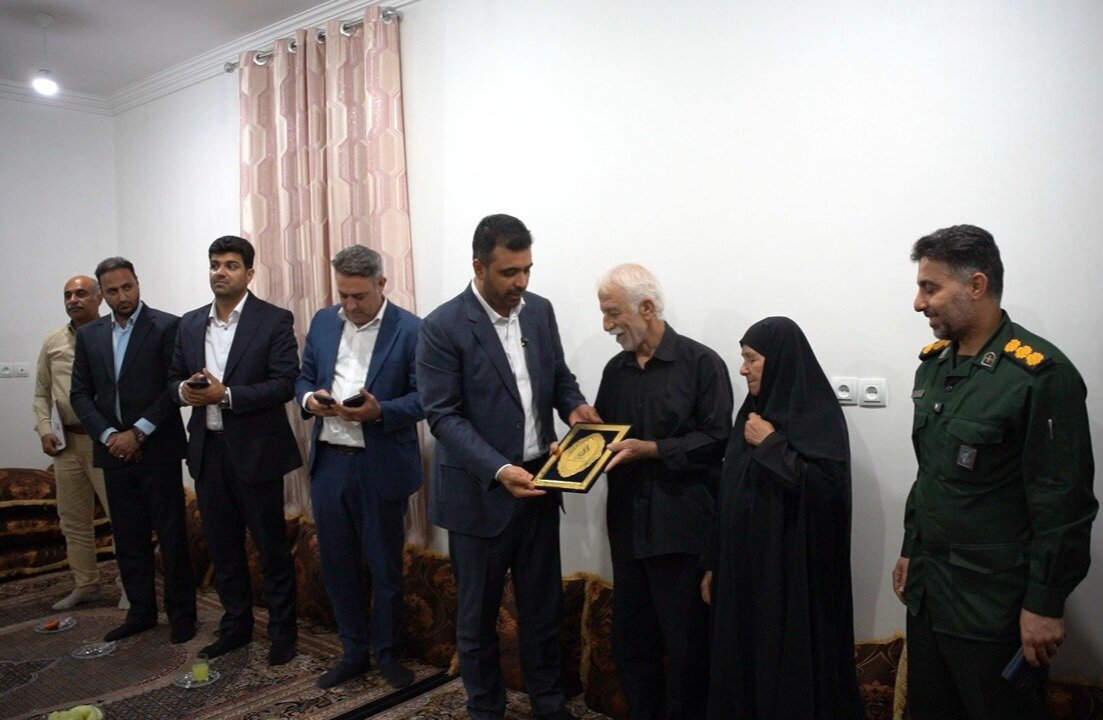 تاکید مدیرعامل پتروشیمی سروش مهستان بر ترویج فرهنگ ایثار و شهادت