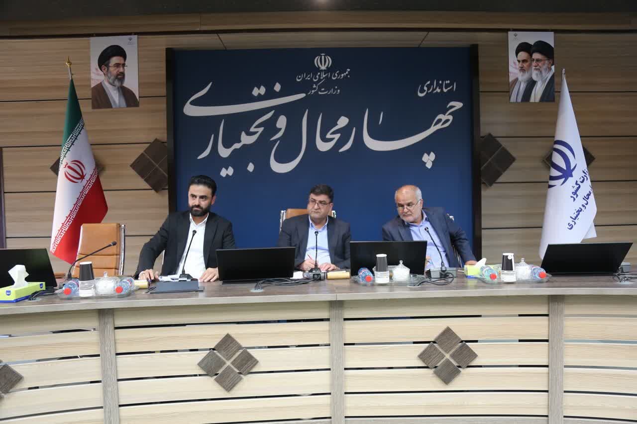 انتقاد استاندار چهارمحال و بختیاری از تاخیر در اجرای طرح نهضت ملی مسکن در استان