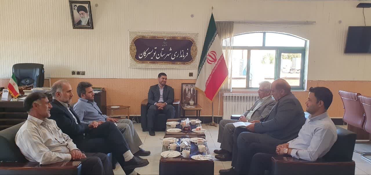 فرماندار تویسرکان: ظرفیت‌های بالقوه فرسفج باید به فرصت‌های واقعی توسعه تبدیل شود