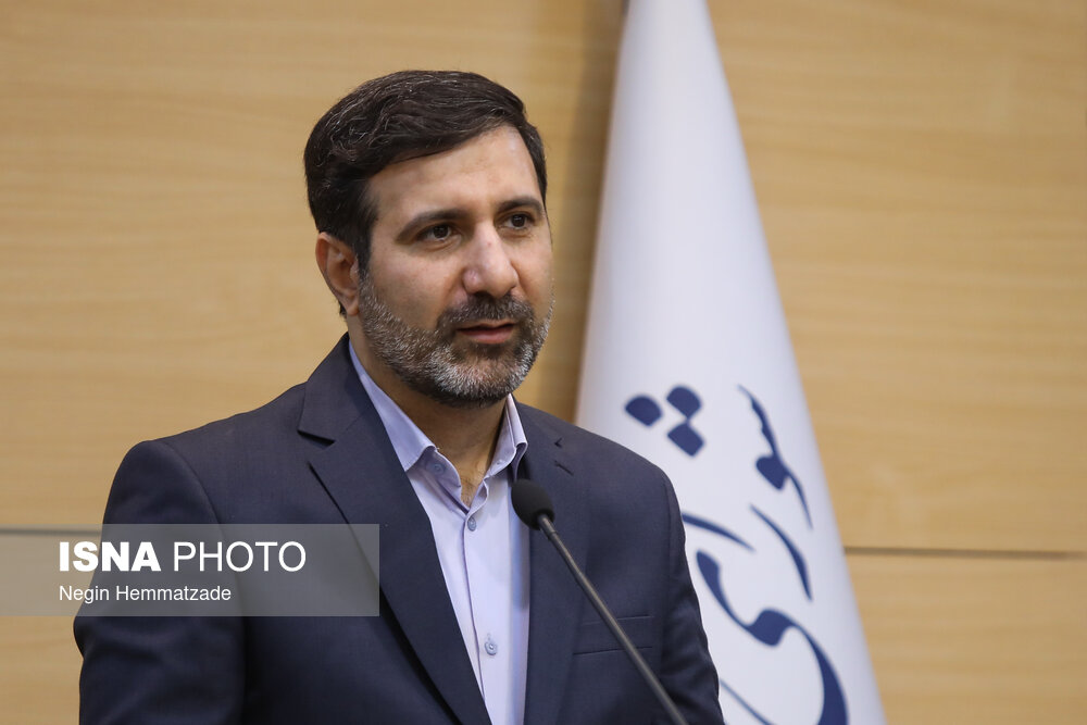 سخنگوی شورای نگهبان از نمایشگاه الکامپ بازدید کرد