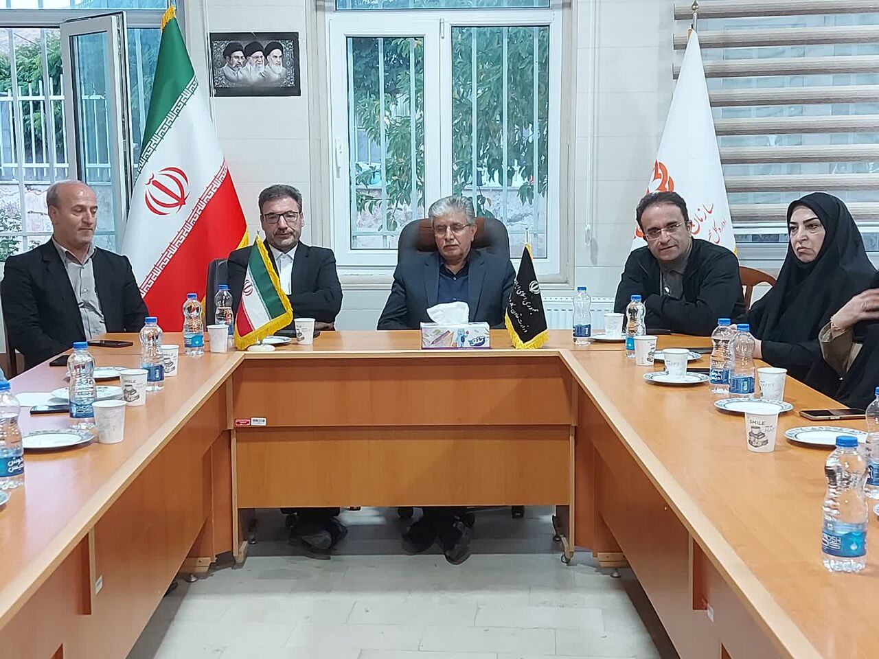 نماینده مجلس: مجلس بر افزایش سقف کالا برگ اصرار دارد