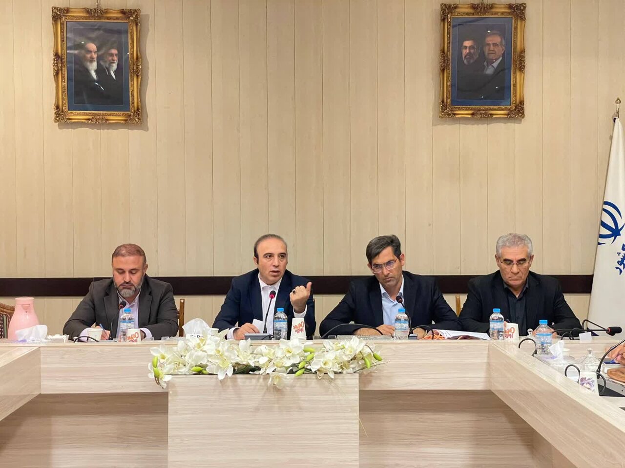 معاون استاندار:توسعه صادرات محصولات با ارزش افزوده راهبرد اقتصادی اردبیل است