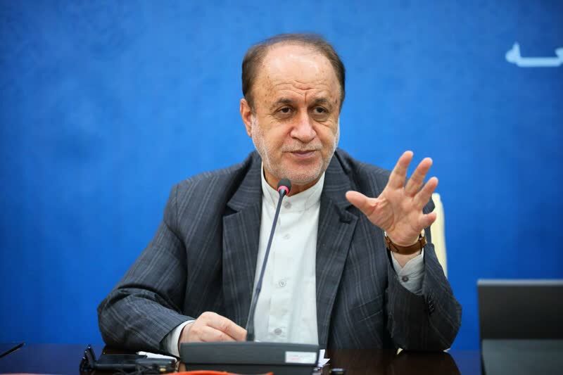 حاجی بابایی: تکیه بر تولید ملی راه برون‌رفت از چالش‌های اقتصادی است
