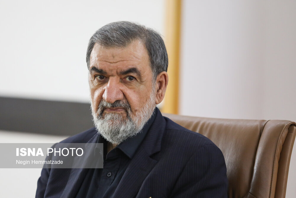محسن رضایی آمریکا را تهدید کرد