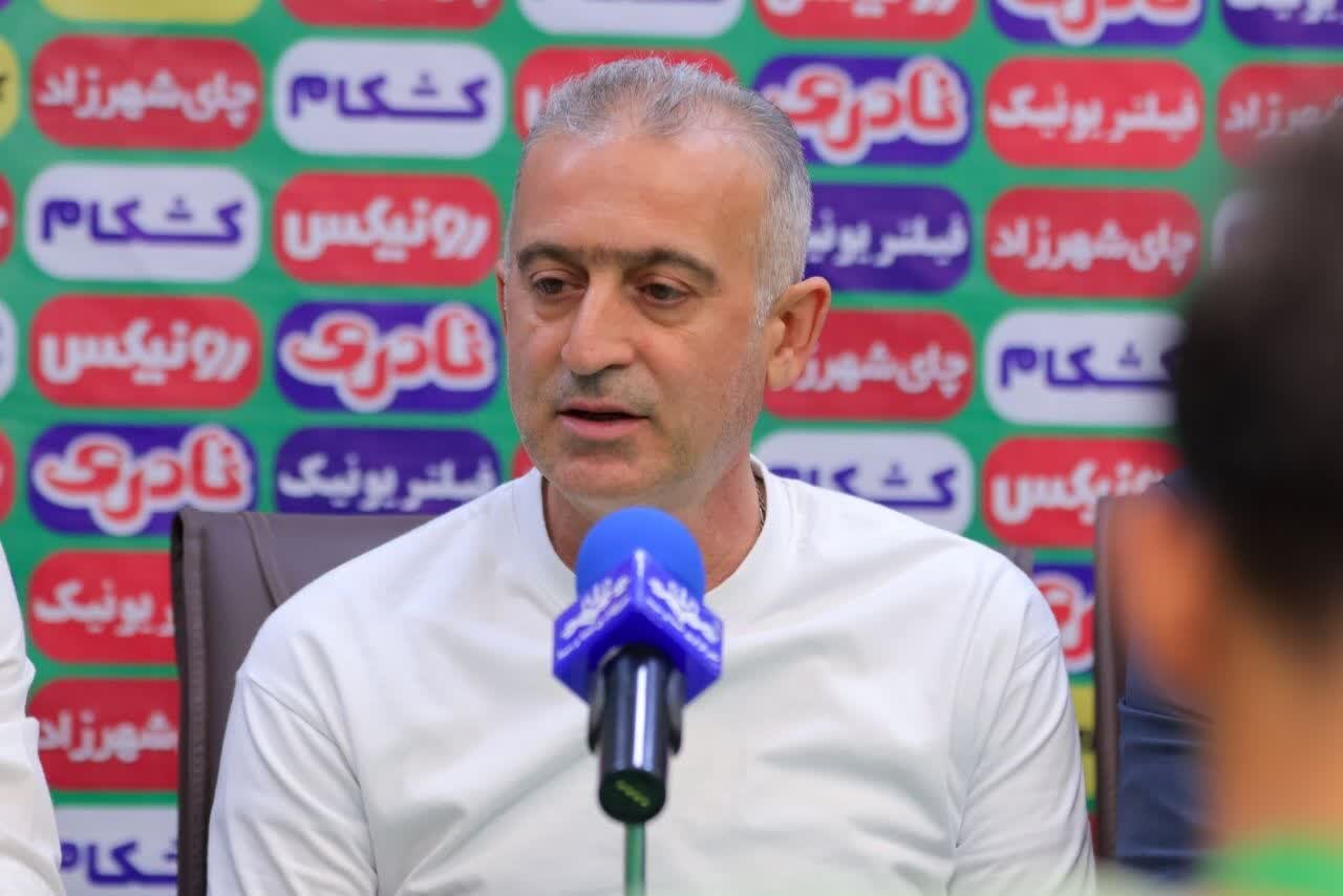 کمالوند: هدف خیبر قرار گرفتن در جمع تیم‌های بالای جدول نیست/ به جوانان اعتماد کنیم