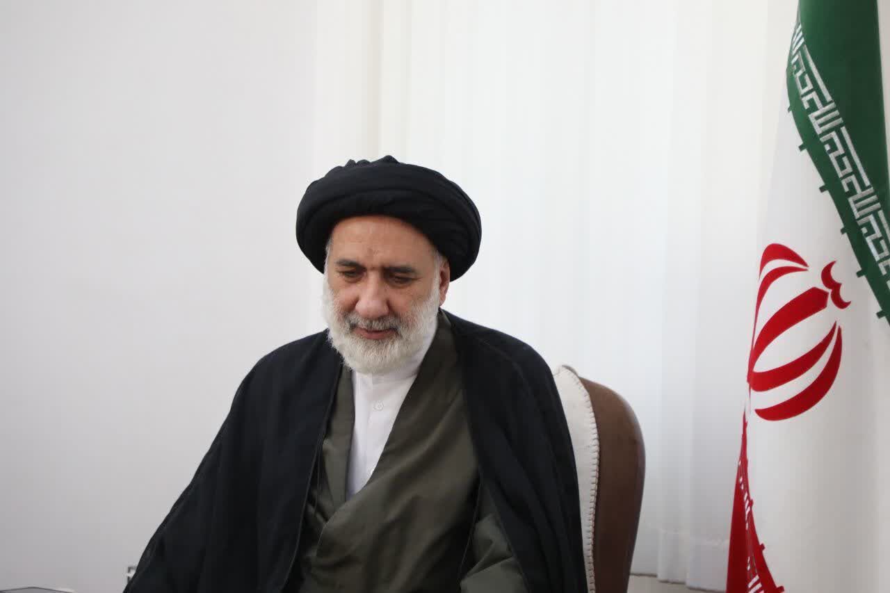 امام جمعه شهرکرد: اشتغال نخبگان و ثبات اقتصادی ۲ مطالبه مهم جامعه است