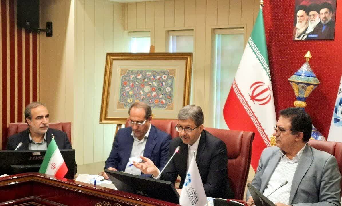 دعوت استاندار اصفهان از جوانان برای احیای اقتصاد پوشاک ایرانی اسلامی