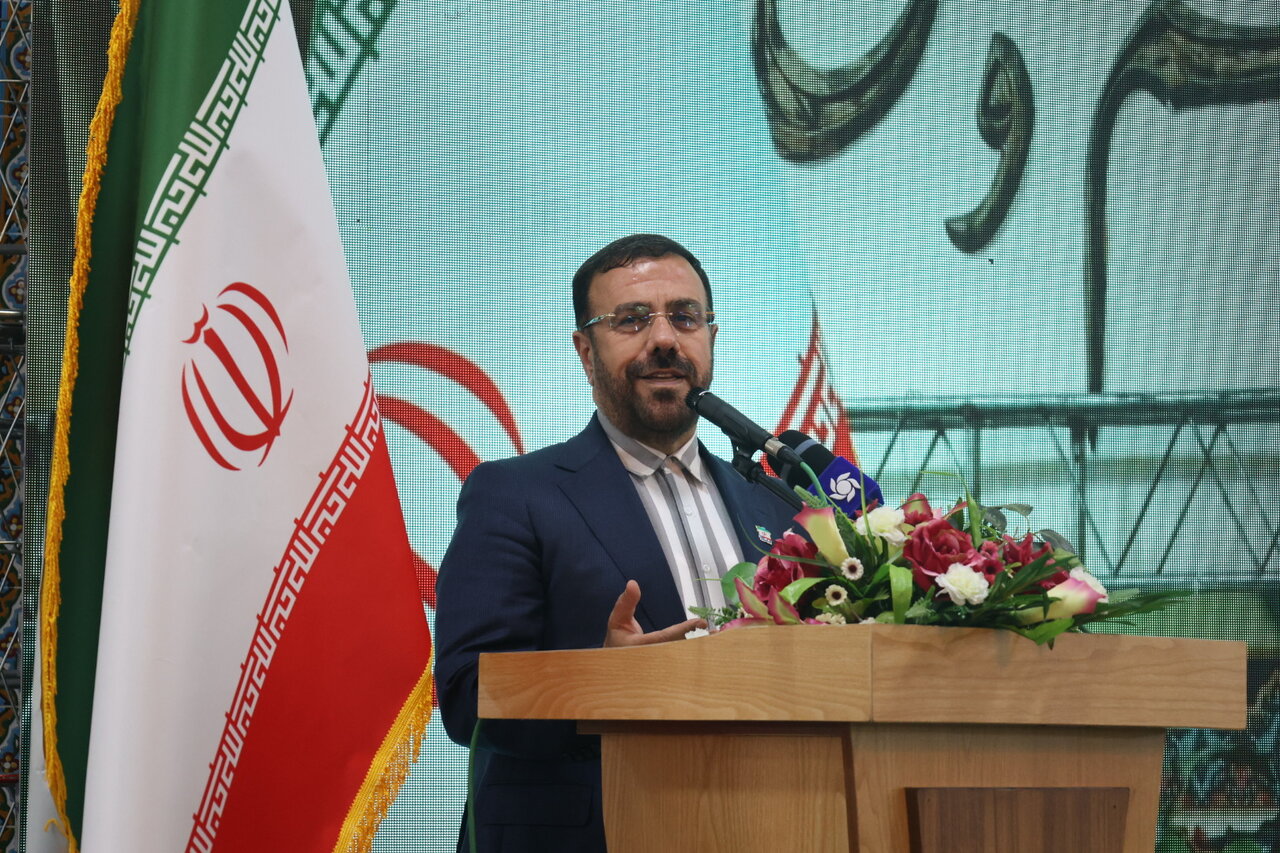 استاندار: بخش خصوصی در خط مقدم رونق گردشگری فارس قرار دارد