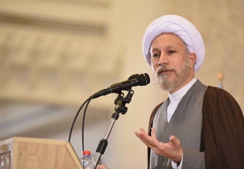 امام جمعه شیراز: همه دستگاه‌ها برای مقابله با مخلان اقتصادی هم‌افزایی کنند