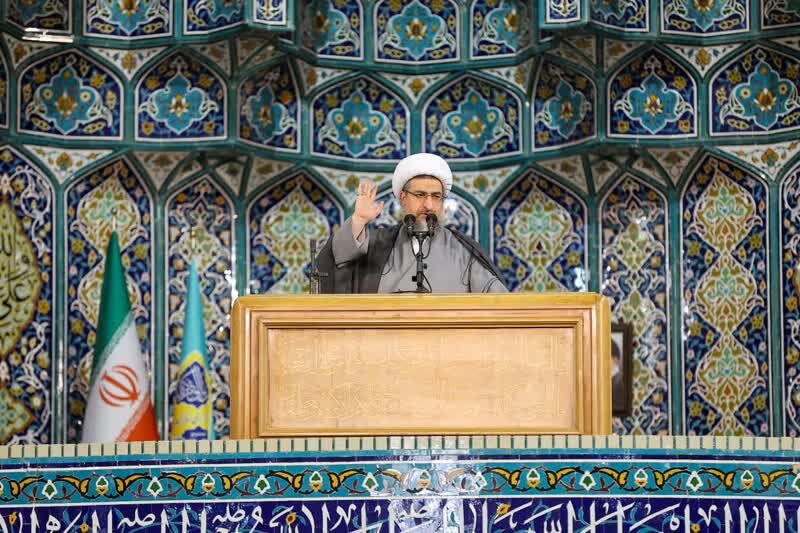 امام جمعه تبریز: آمریکا با فشار اقتصادی به دنبال ایجاد اختلاف و نارضایتی در ایران است