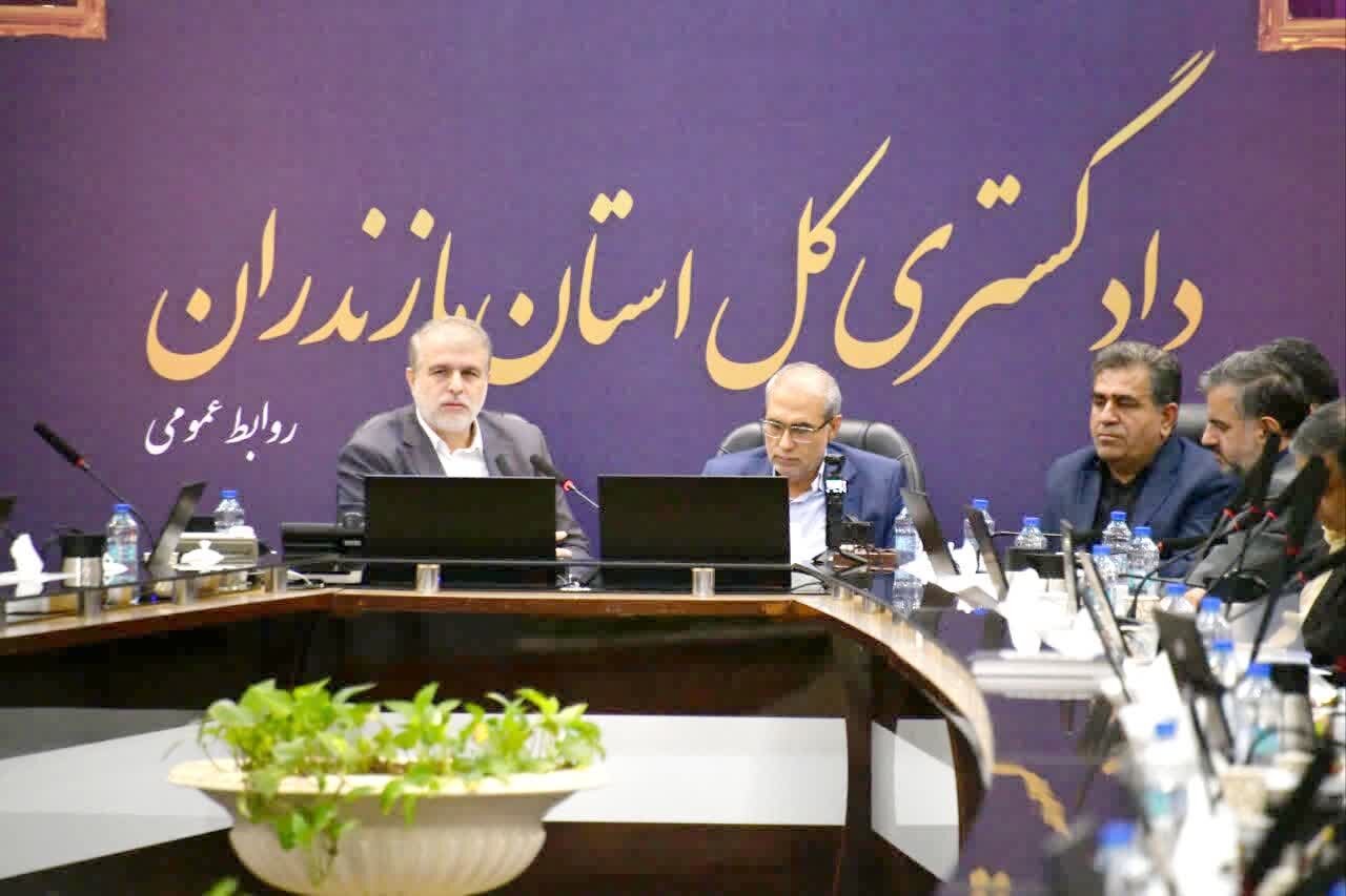 سیاست‌های بانکی باید با واقعیت‌های اقتصادی و شرایط روز جامعه منطبق باشد