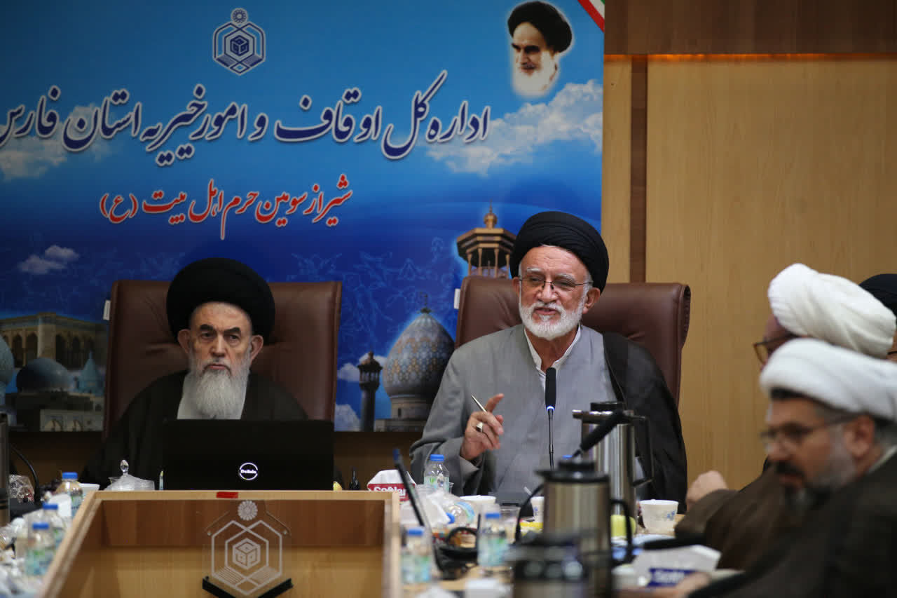 دبیر جامعه روحانیت شیراز: مردم در هزینه‌های درمانی تنها نمانند