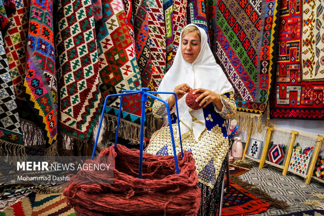 تصویب استمهال ۶ ماهه حق بیمه کارفرمایی کسب‌وکار گردشگری و صنایع‌دستی