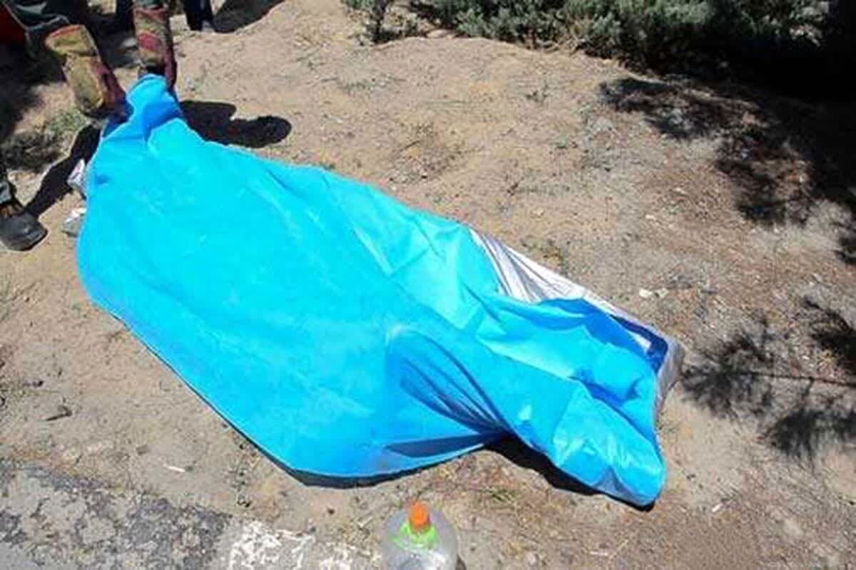 جسد دختر ۱۷ ساله یک هفته در پارکینگ