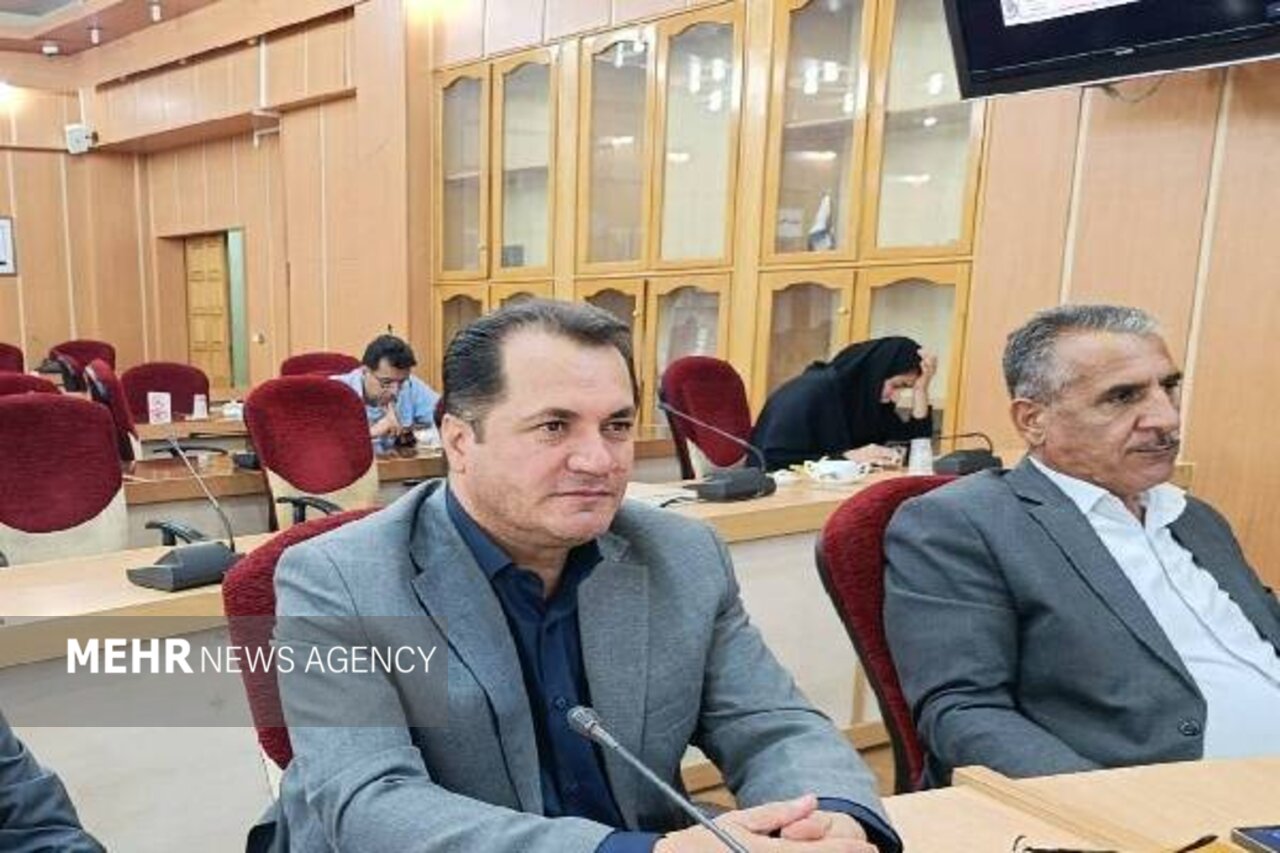 اموال راکد دستگاه‌ها برای تجهیز مدارس به کار گرفته شود