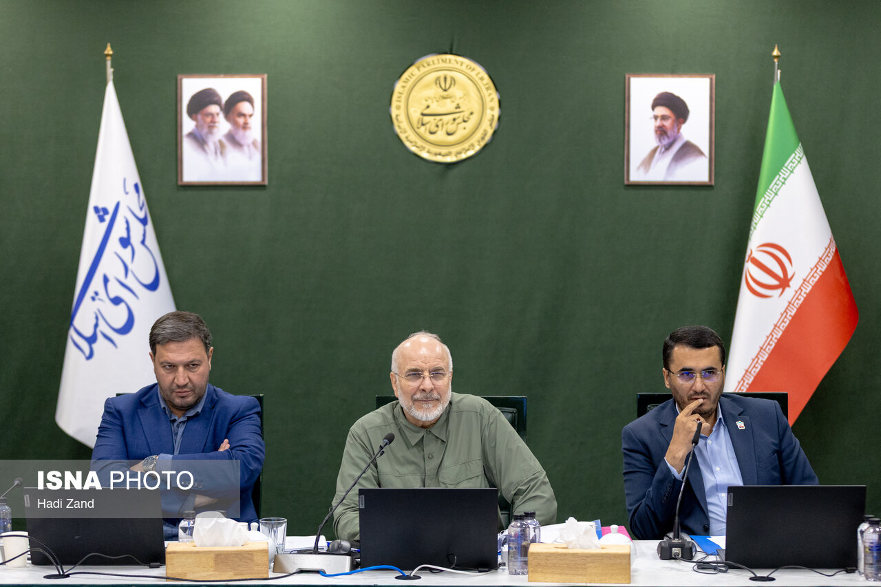 قالیباف: مدافع طرح مقابله با نفوذ هستم/ نمی‌توانیم کشور را قفل کنیم