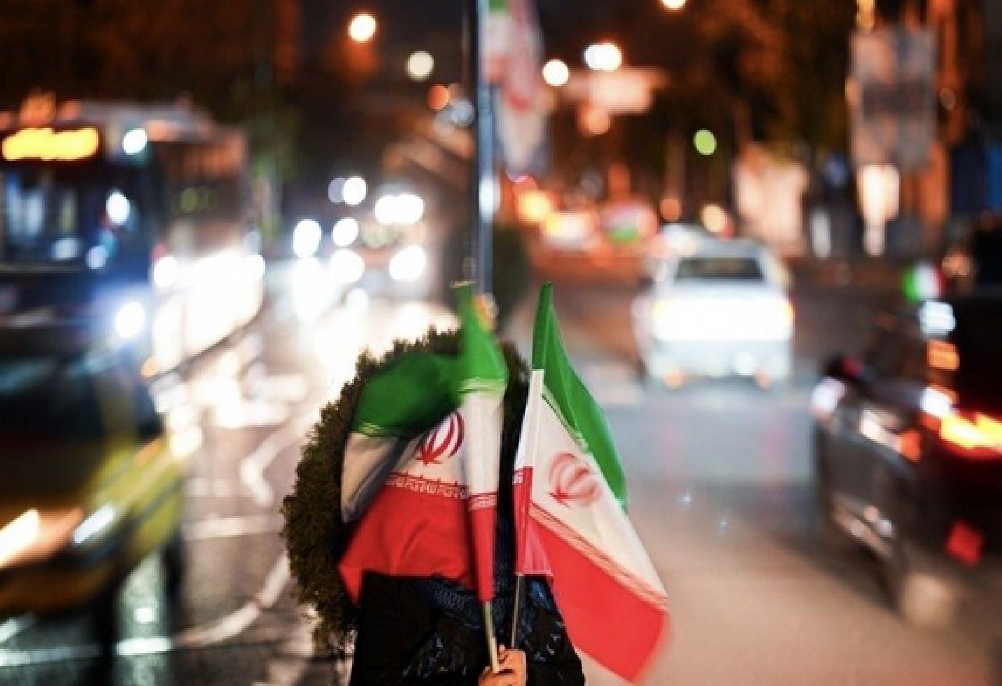 مشاور اوباما؛ فشار اقتصادی و نظامی نمی‌تواند منجر به عقب‌نشینی ایران شود