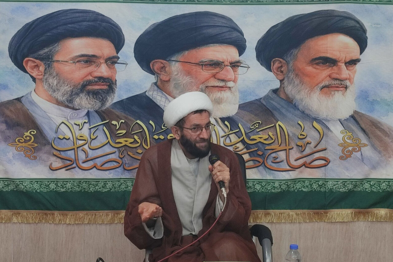 هجرت برای کسب علم انسان را از غرق‌شدن در دنیا نجات می‌دهد