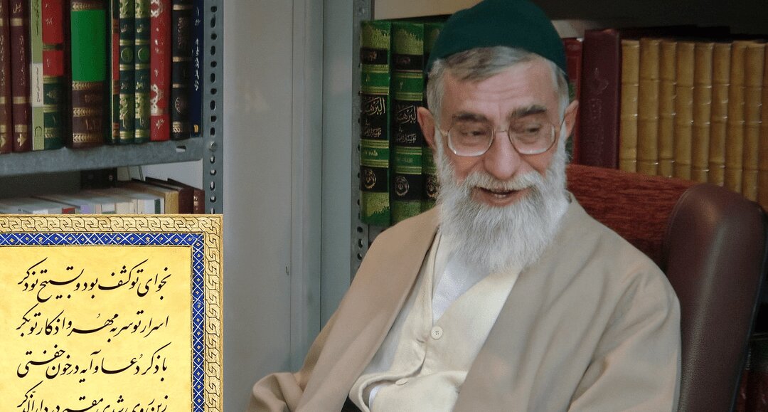 محمود مرعشی: ۶۰ سال پیش شب‌های تابستان در مسجد گوهرشاد با طلاب و رهبر شهید حلقه بحث داشتیم/ به طلبه‌ها گفتم این آقا سیدعلی در آینده به جایگاهی می‌رسند