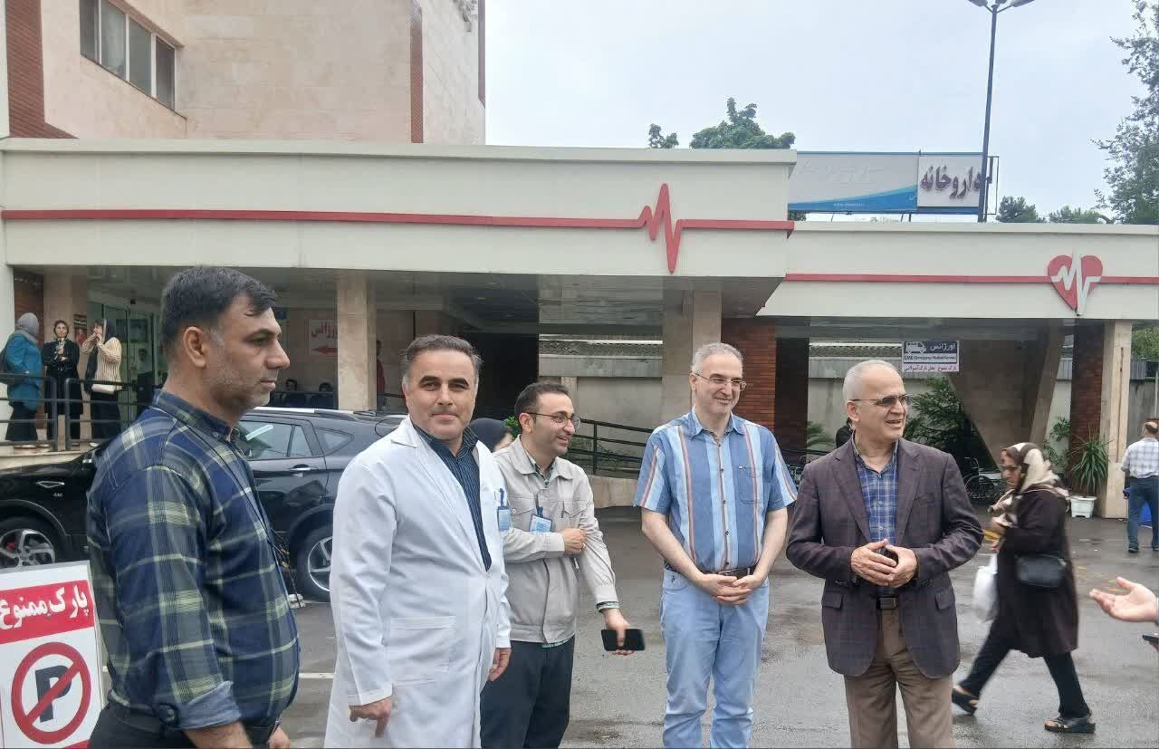 سیلاب به بیمارستان قلب ساری هم وارد شد/ خدمات درمانی ادامه دارد