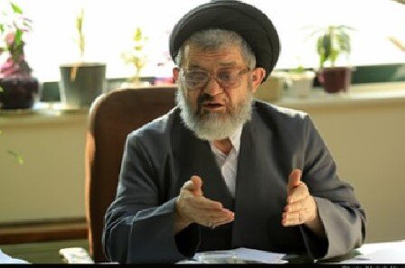 سیدرضا اکرمی: قبول کنیم کشور در جنگ است، کمتر بنزین مصرف کنیم/ متاسفانه نمی‌شود صداوسیما را استیضاح کرد؛ این مشکل است و مجمع تشخیص باید فکری کند