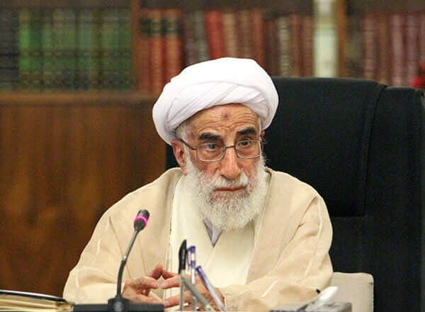 واکنش احمد جنتی به غنیمت گرفتن یک زیردریایی پیشرفته آمریکایی