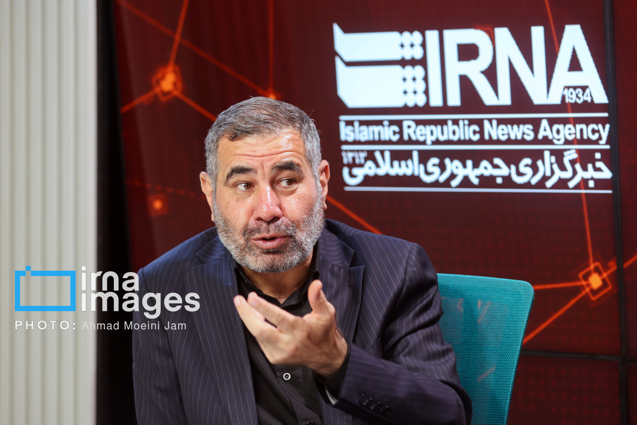 فقر نباید کارنامه دانش‌آموز را بنویسد/عدالت آموزشی، حلقه اتصال عدالت اجتماعی و وفاق ملی