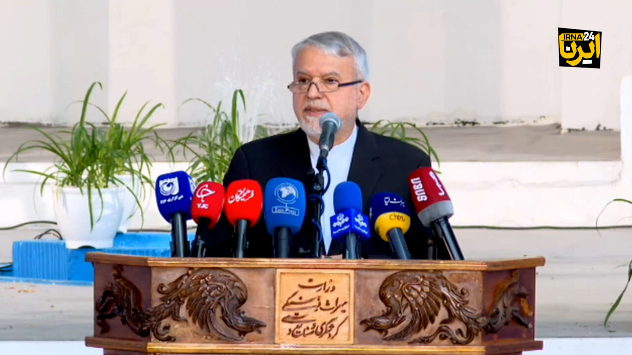 ایران با فرهنگ و ادب در جهان شناخته می‌شود/ زبان فارسی ستون پایدار هویت ایرانی