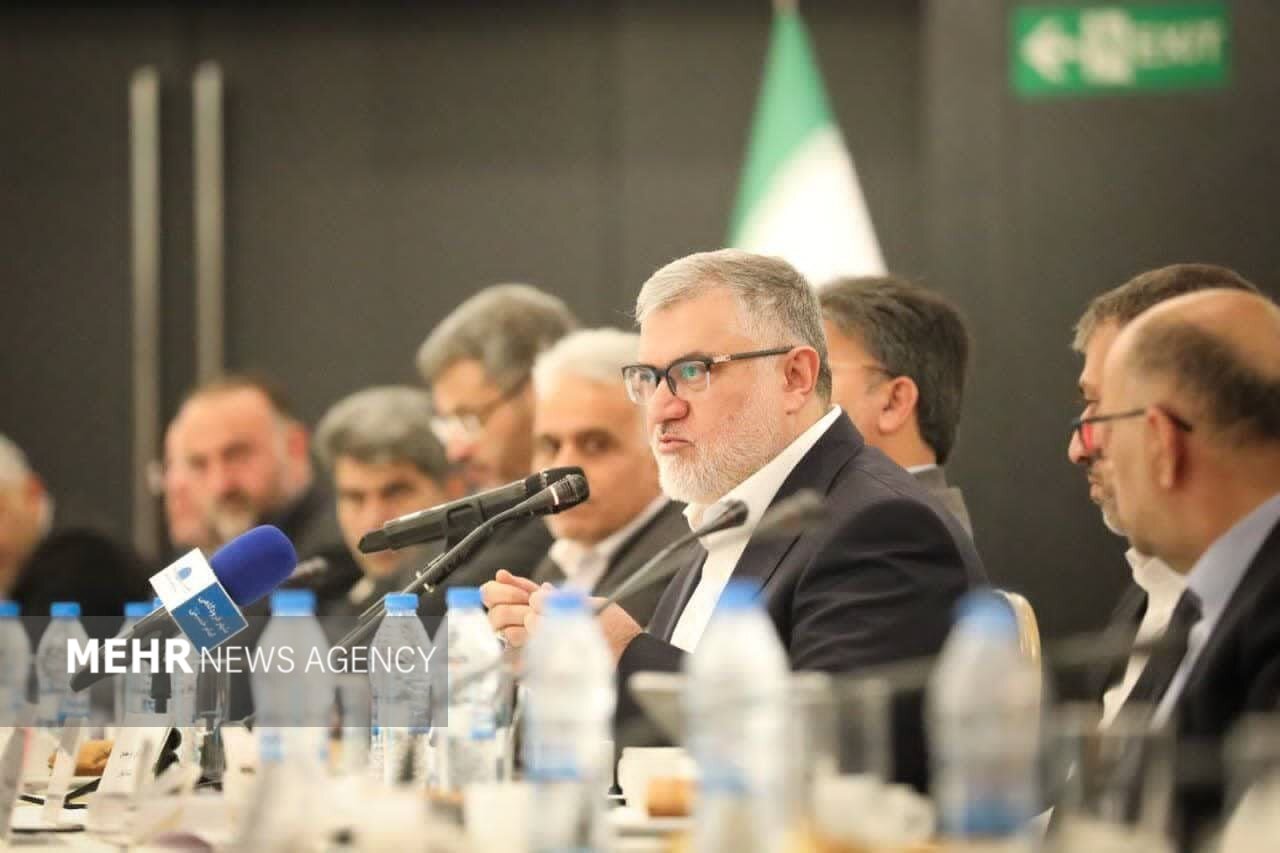معتمدیان: منطقه آزاد تهران باید به سکوی صادرات تبدیل شود