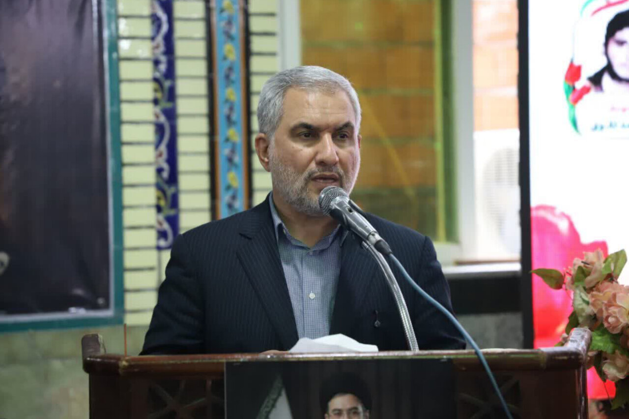 خودتحریمی‌ها بیش از تحریم‌ها دست‌وپای بازرگانان را بسته‌ است
