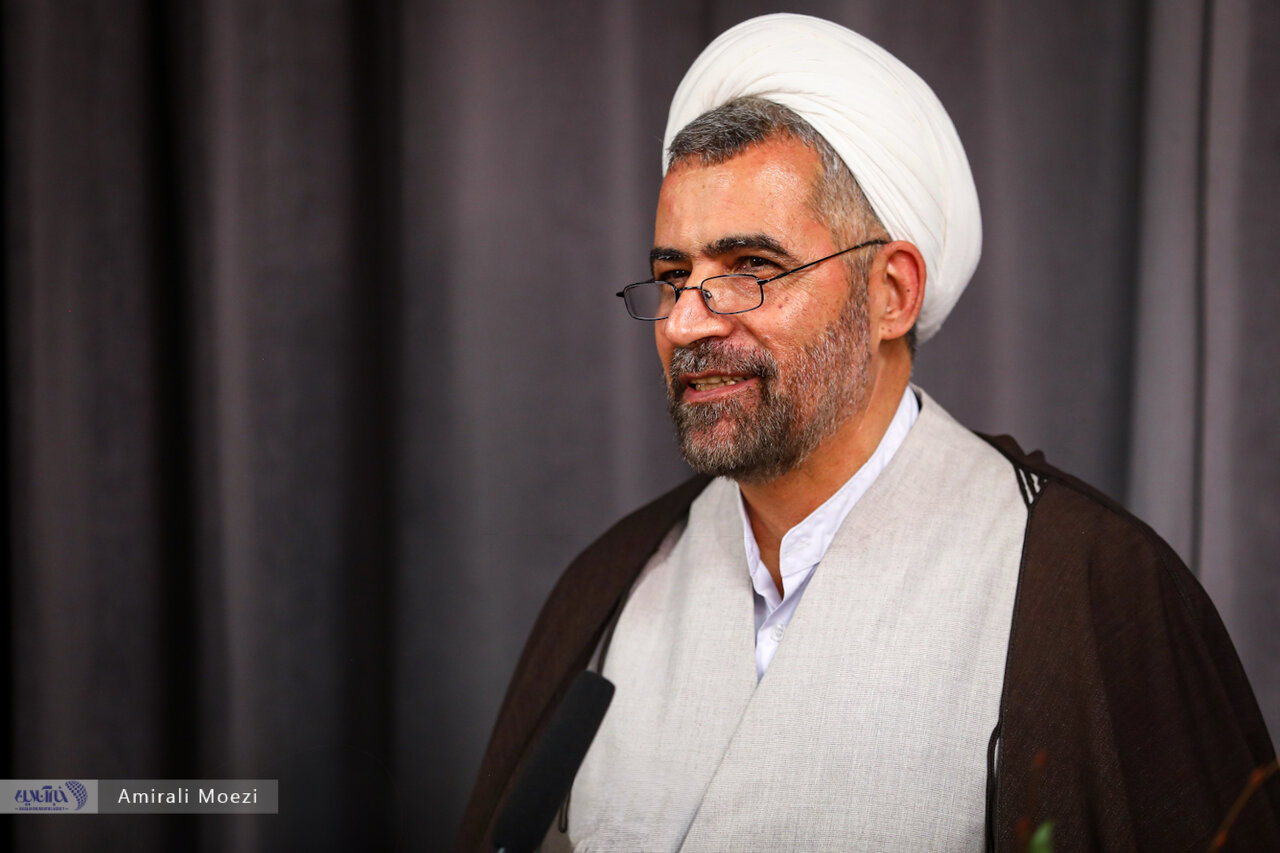 بازخوانی انتقادی رسول جعفریان با تبارشناسی غرب‌زدگی و تقابل سنت و مدرنیته/ جلال آل احمد غرب‌زدگی را کالبدشکافی کرد