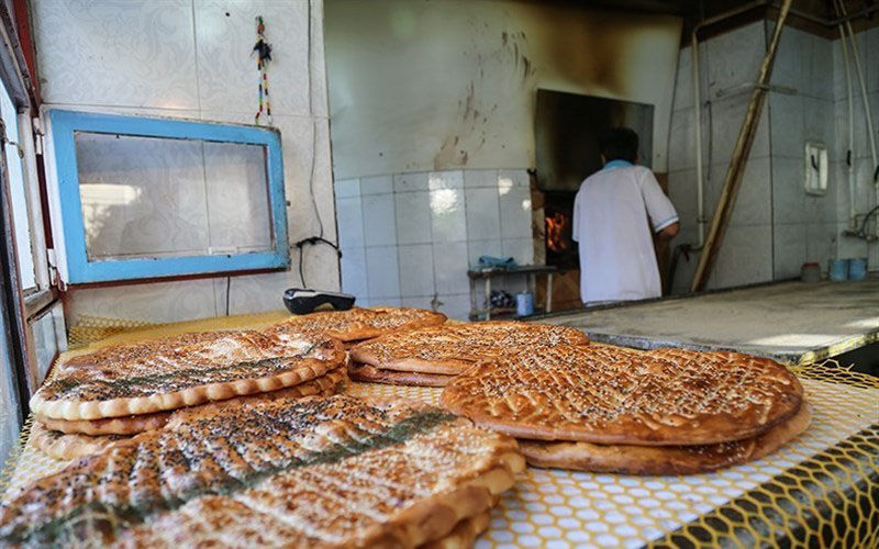 معاون استاندار مرکزی: نظارت بر نانوایی‌های استان افزایش می‌یابد