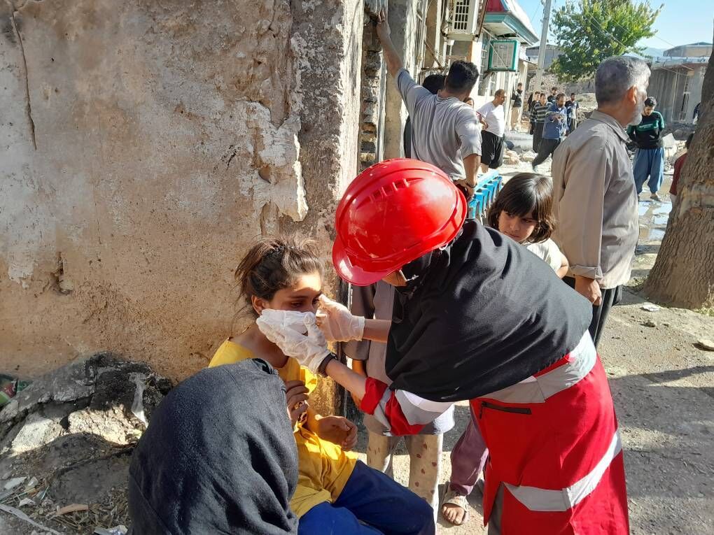جزییات انفجار گاز در کرمانشاه/۹ نفر از مصدومان به مراکز درمانی منتقل شدند+عکس