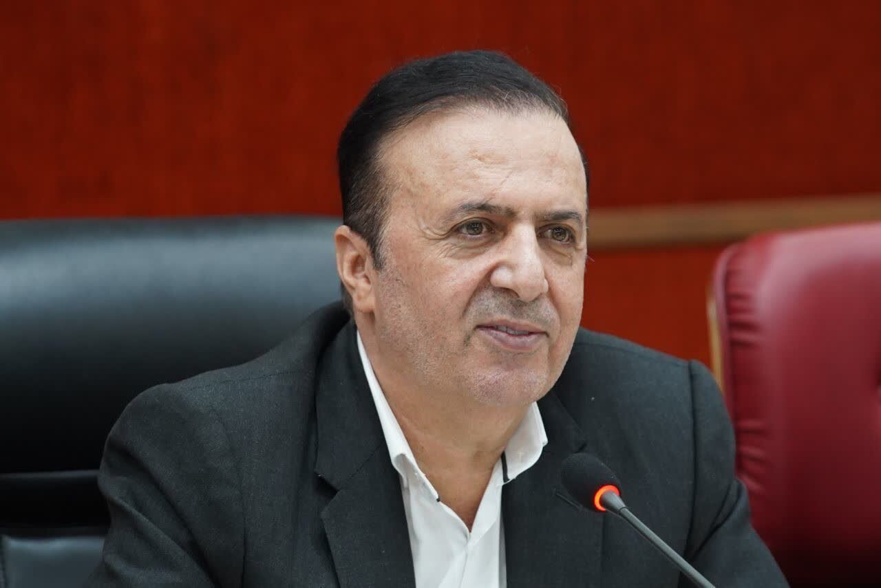 استاندار قزوین: مدیران به‌ جای تصدی‌گری، زمینه فعالیت سرمایه‌گذاران را فراهم کنند