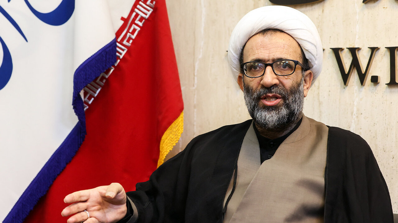 عضو هییت‌ رییسه مجلس: فرصت دولت برای معرفی وزیر پیشنهادی اطلاعات به پایان رسیده/ مشخص نیست دولت برای ادامه سرپرستی وزارت اطلاعات از رهبری گرفته یا خیر