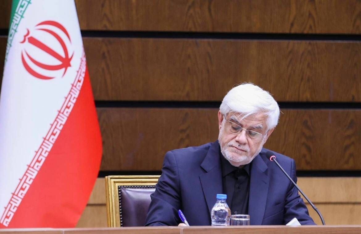 معاون اول رییس‌جمهور درگذشت مادر بیژن زنگنه را تسلیت گفت