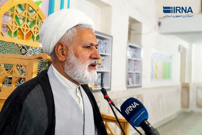 امام جمعه خاش: مقابله با تهدید دشمن نیازمند بصیرت و همبستگی ملی است